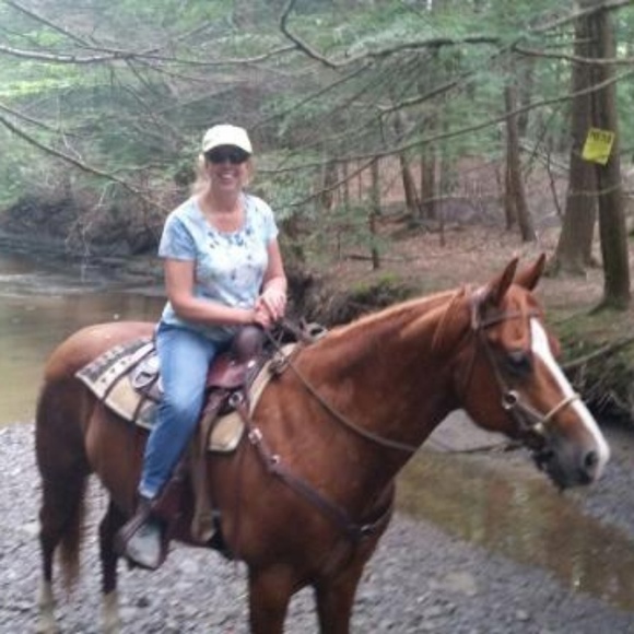 Meet your Posher, Karen - Picture 1 of 1